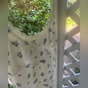 H&M blue and white dress never worn size S